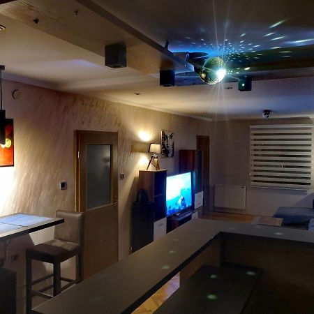 Apartman Villa Cacak Luaran gambar