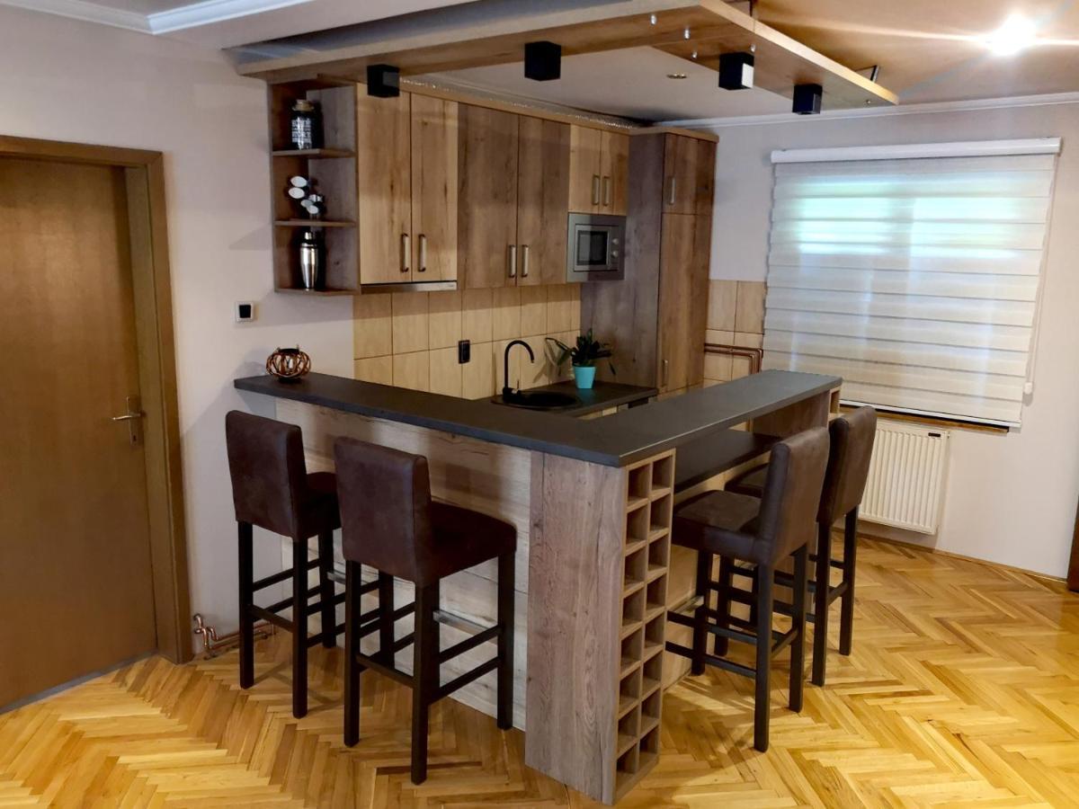 Apartman Villa Cacak Luaran gambar
